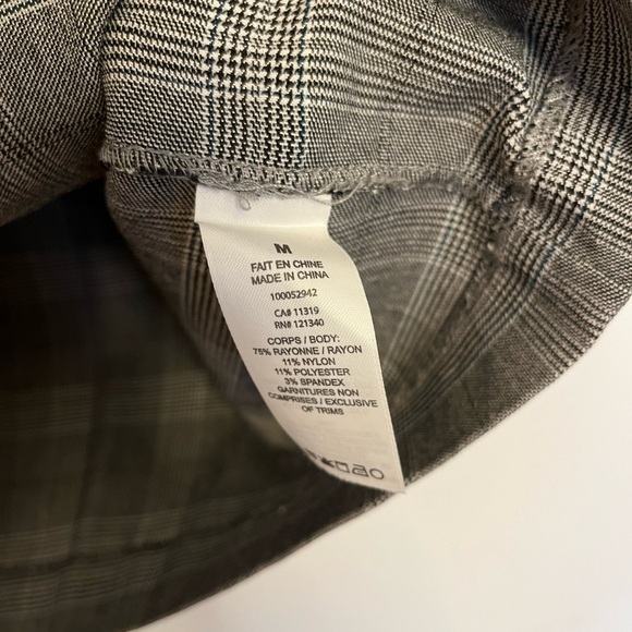 5/20$ Dynamite Gray Plaid Women's Skirt size medium - Picture 3 of 6